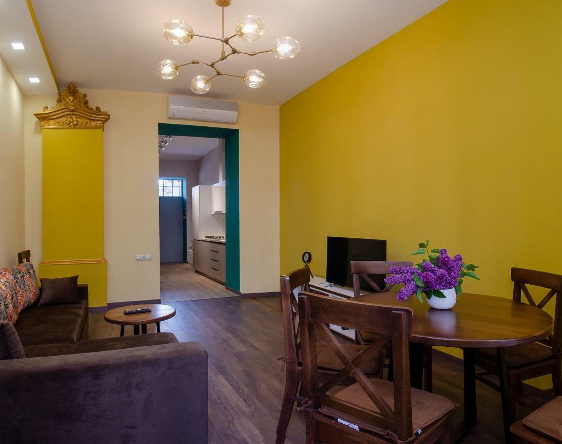 דירה Home@97 On Aghmashenebeli Avenue