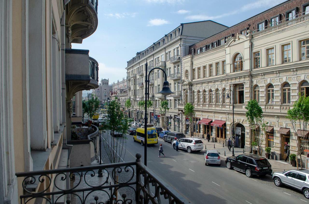 Home@97 On Aghmashenebeli Avenue דירה *